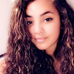 Meet your Posher, Destiny